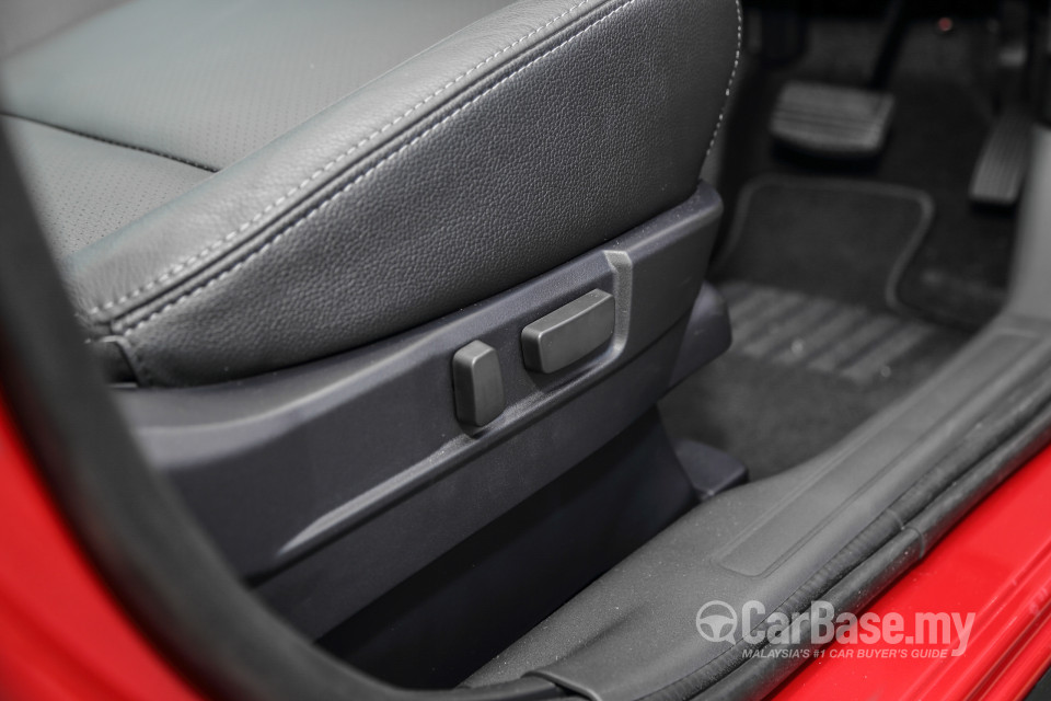 Mitsubishi Outlander RE Facelift (2016) Interior
