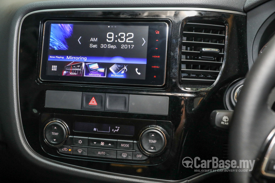 Mitsubishi Outlander RE Facelift (2016) Interior