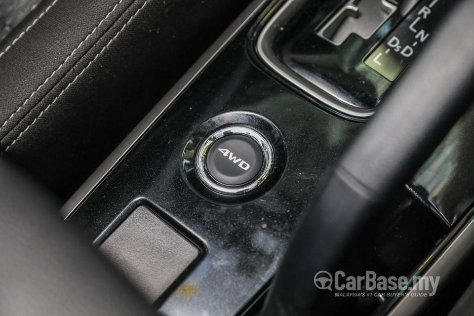 Mitsubishi Outlander RE Facelift (2016) Interior