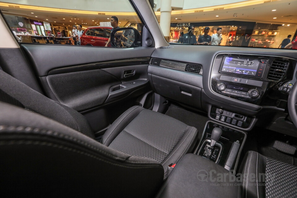 Kia Stinger CK (2018) Interior