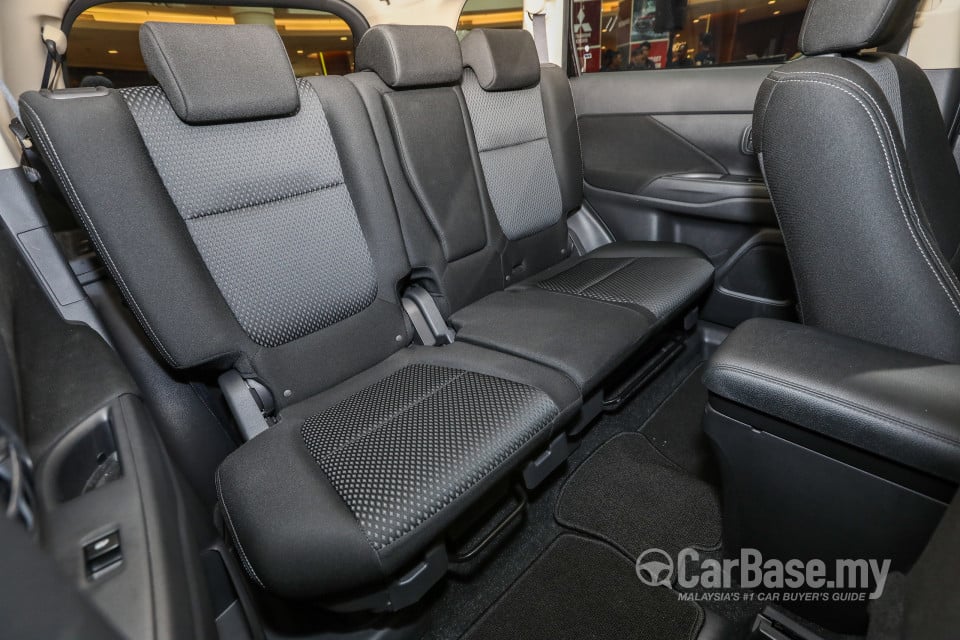 Mitsubishi Outlander RE Facelift (2016) Interior