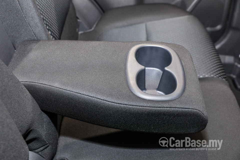 Mitsubishi Outlander RE Facelift (2016) Interior