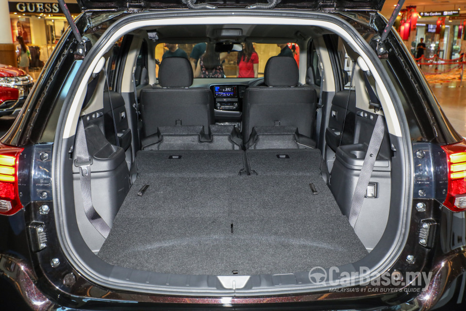 Mitsubishi Outlander RE Facelift (2016) Interior