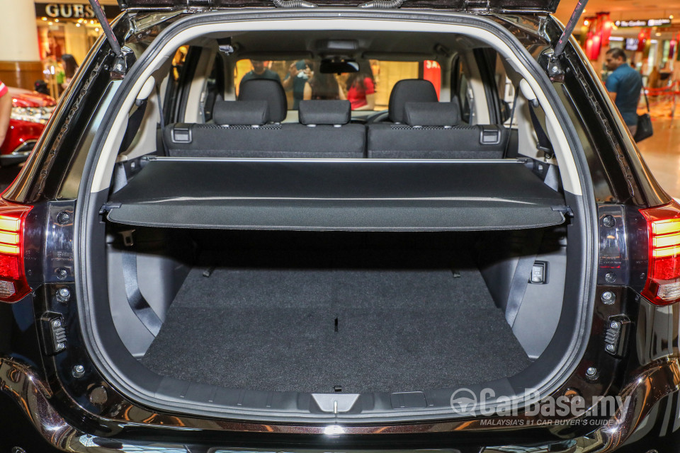 Mitsubishi Outlander RE Facelift (2016) Interior