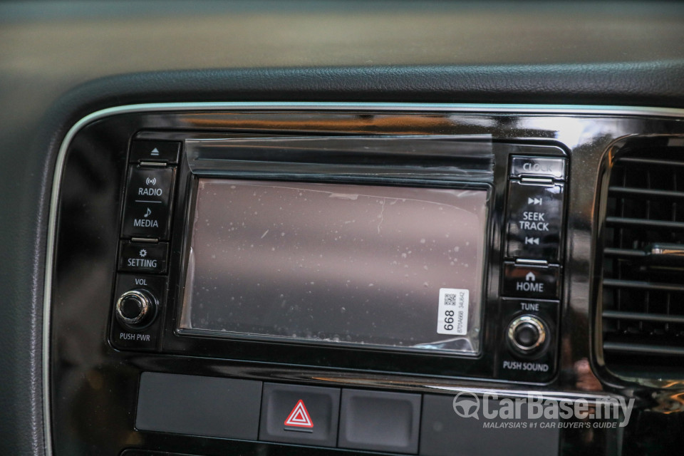 Mitsubishi Outlander RE Facelift (2016) Interior