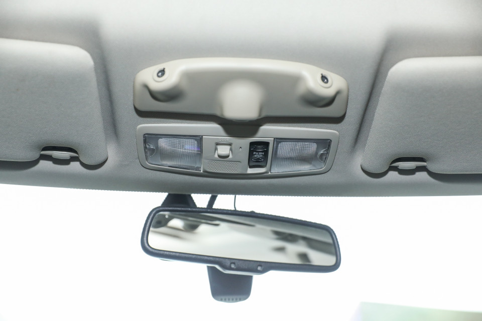 Mitsubishi Outlander RE Facelift (2016) Interior