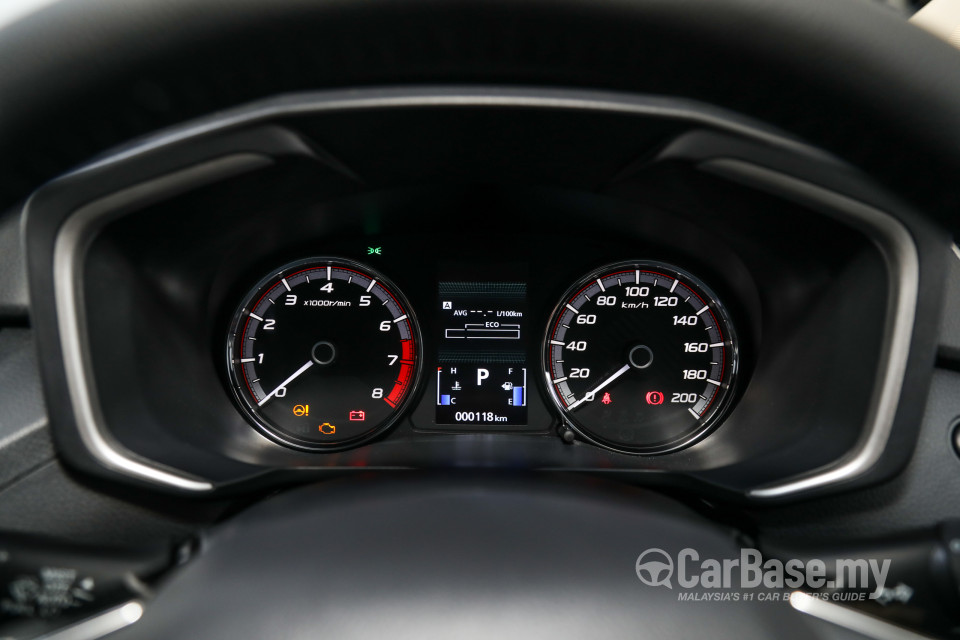 Mitsubishi Xpander NC (2020) Interior