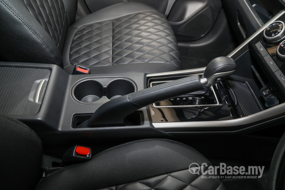 Mitsubishi Xpander NC (2020) Interior