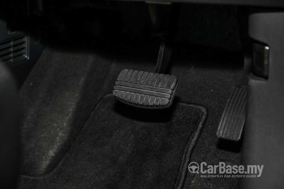 Mitsubishi Xpander NC (2020) Interior