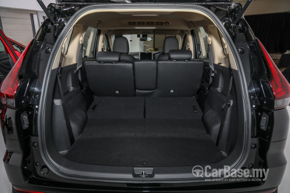 Mitsubishi Xpander NC (2020) Interior