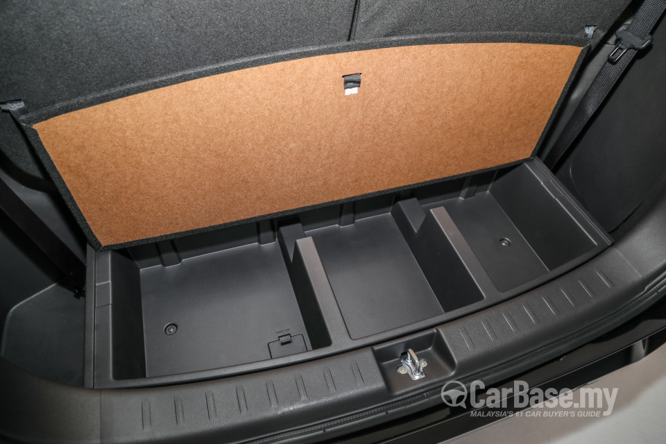 Mitsubishi Xpander NC (2020) Interior