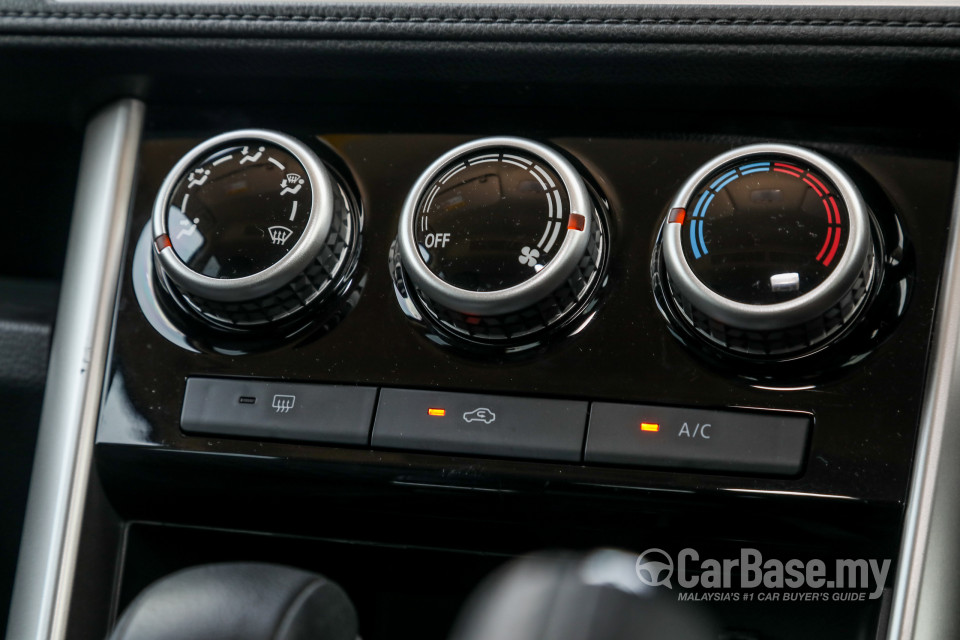 Mitsubishi Xpander NC (2020) Interior