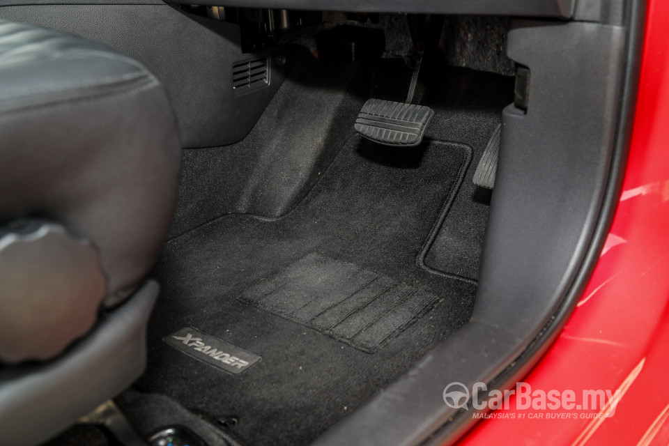 Mitsubishi Xpander NC (2020) Interior