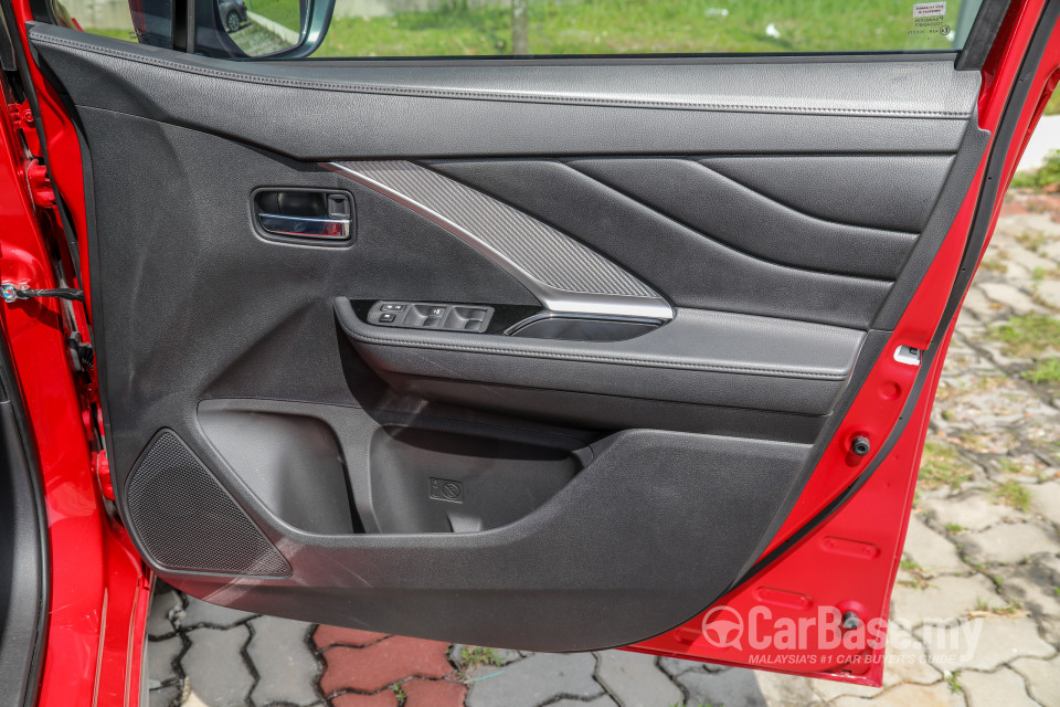 Mitsubishi Xpander NC (2020) Interior
