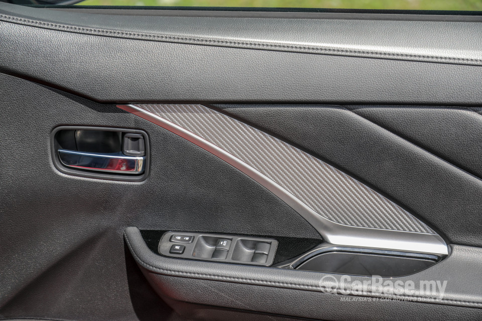 Mitsubishi Xpander NC (2020) Interior