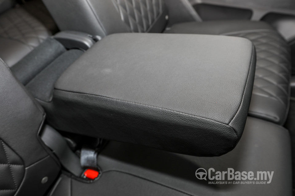 Mitsubishi Xpander NC (2020) Interior