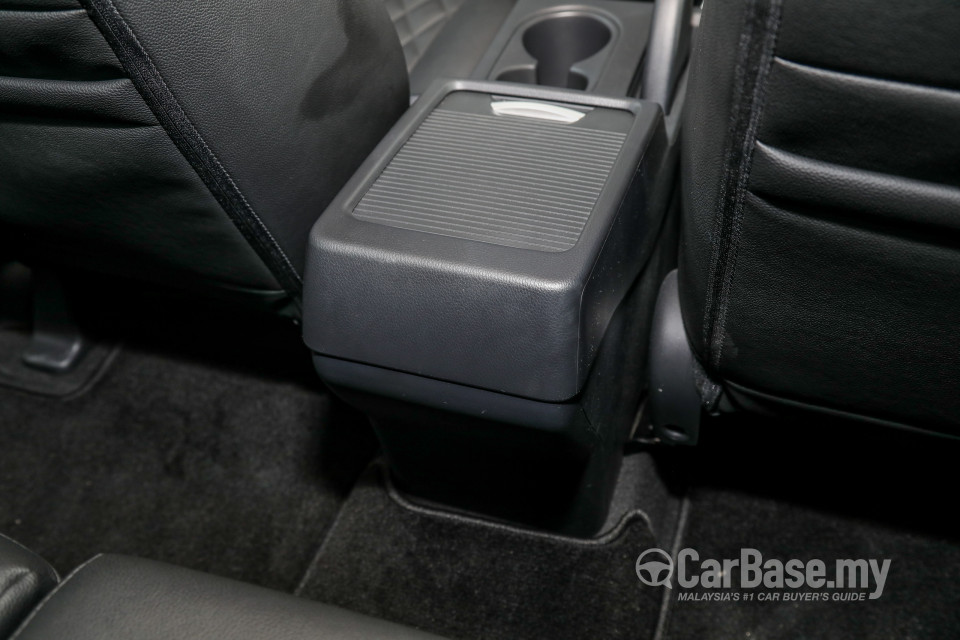 Mitsubishi Xpander NC (2020) Interior