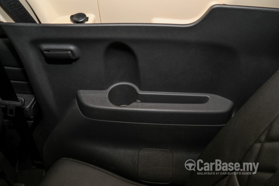Mitsubishi Xpander NC (2020) Interior