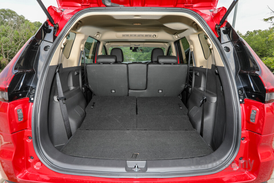 Mitsubishi Xpander NC (2020) Interior
