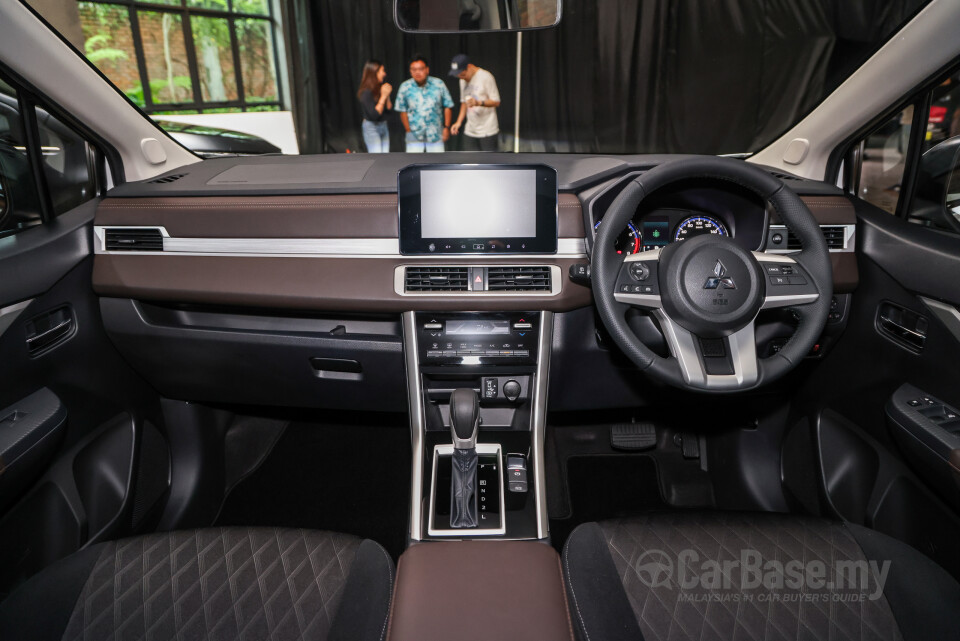 Mitsubishi Xpander NC2W (2024) Interior