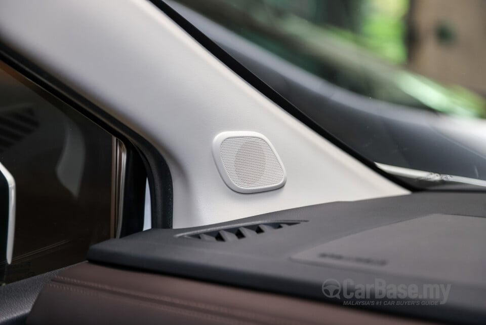 Mitsubishi Xpander NC2W (2024) Interior