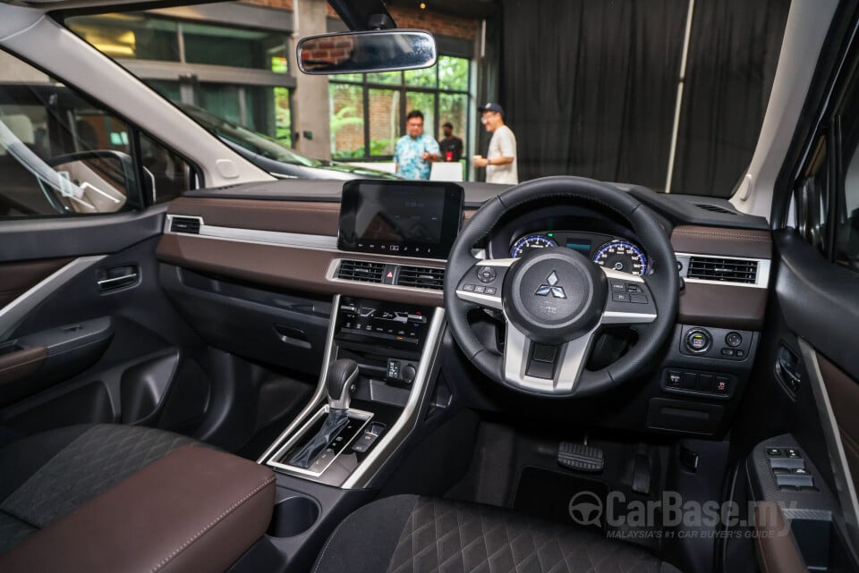 Mitsubishi Xpander NC2W (2024) Interior