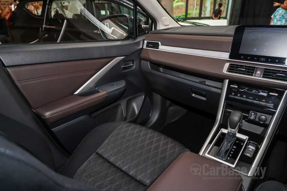 Mitsubishi Xpander NC2W (2024) Interior