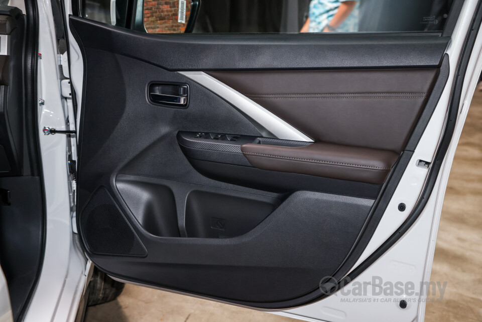 Mitsubishi Xpander NC2W (2024) Interior