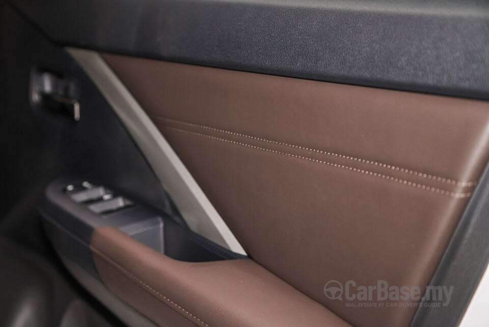 Mitsubishi Xpander NC2W (2024) Interior