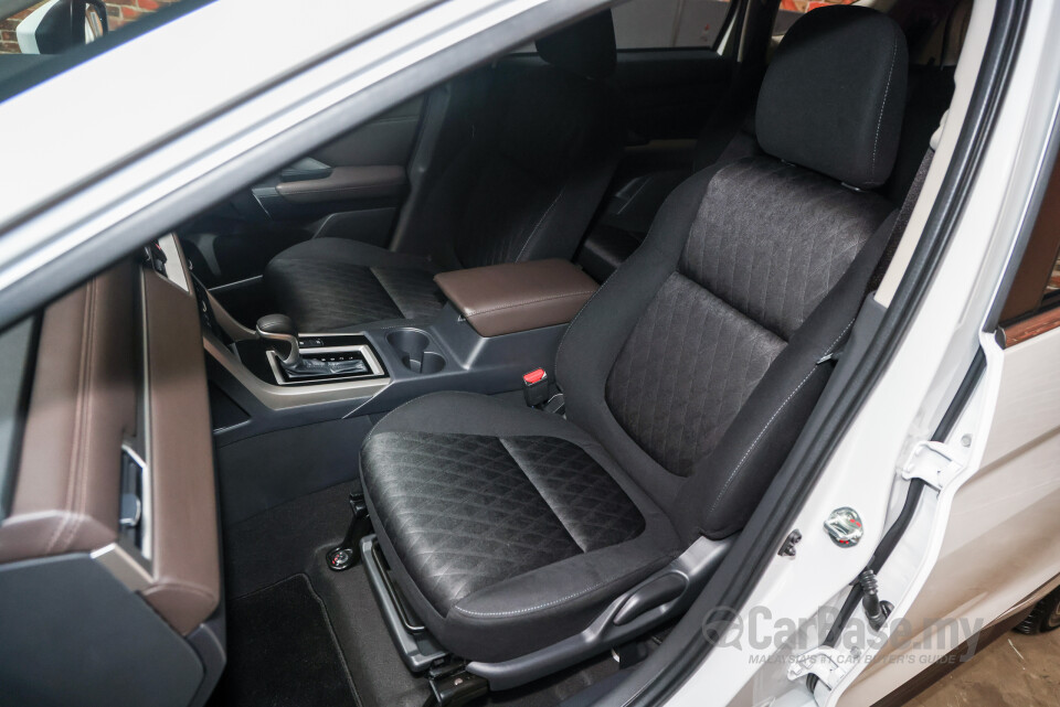 Mitsubishi Xpander NC2W (2024) Interior