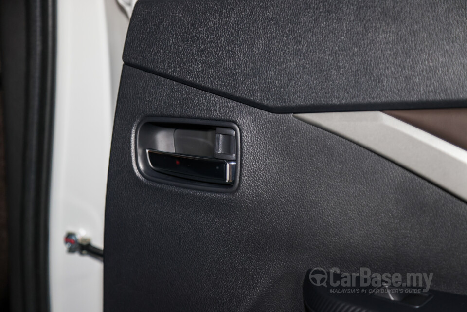Mitsubishi Xpander NC2W (2024) Interior