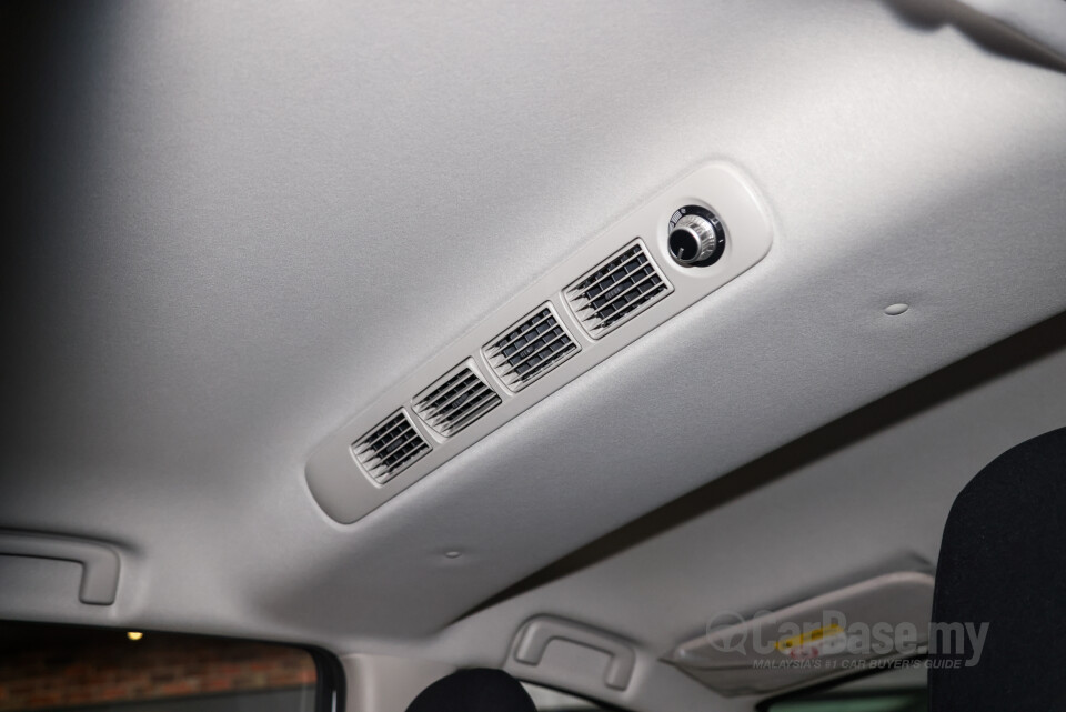 Mitsubishi Xpander NC2W (2024) Interior