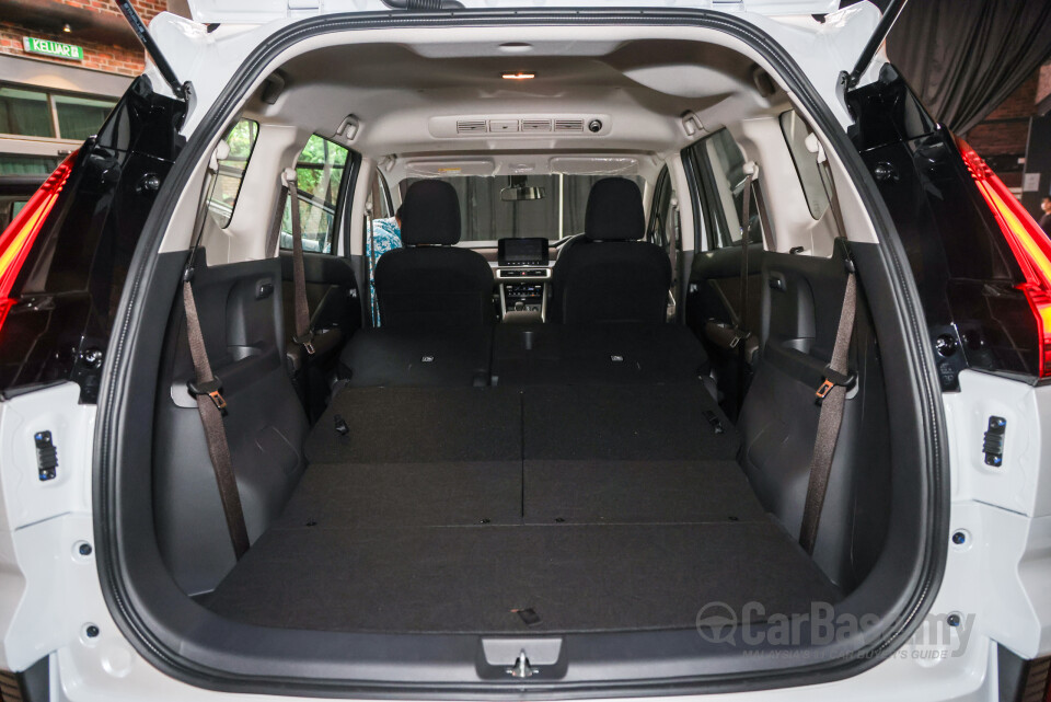 Mitsubishi Xpander NC2W (2024) Interior