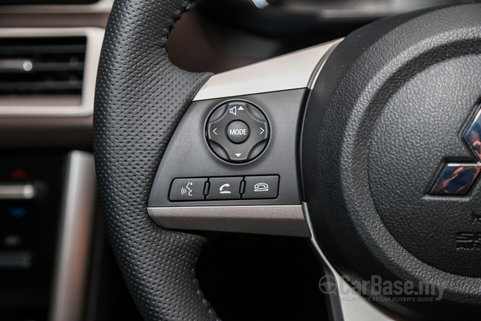 Mitsubishi Xpander NC2W (2024) Interior