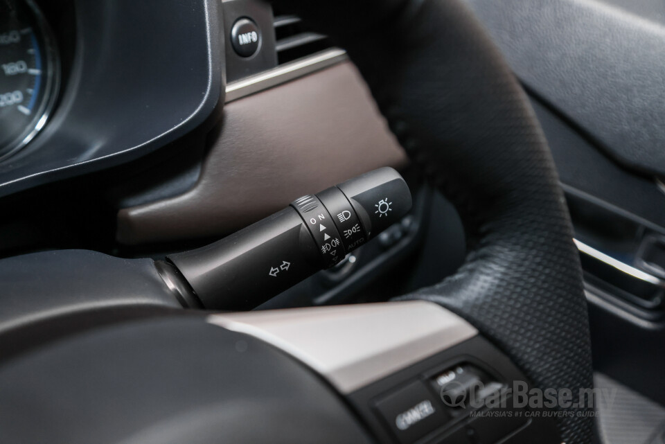 Mitsubishi Xpander NC2W (2024) Interior