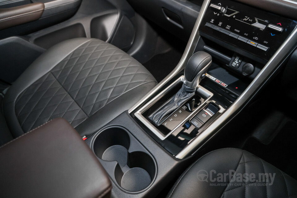 Mitsubishi Xpander NC2W (2024) Interior