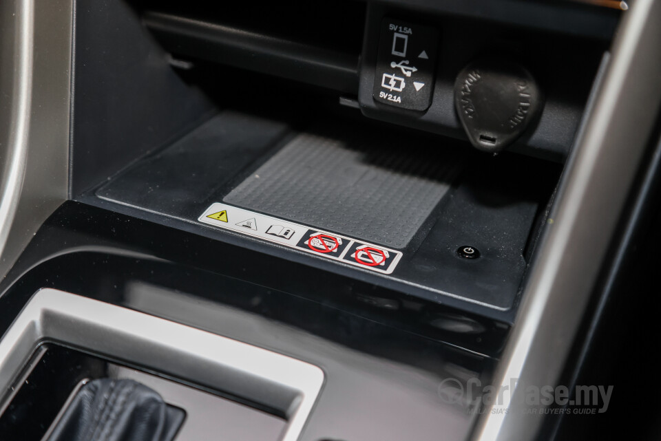 Mitsubishi Xpander NC2W (2024) Interior