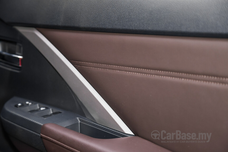 Mitsubishi Xpander NC2W (2024) Interior