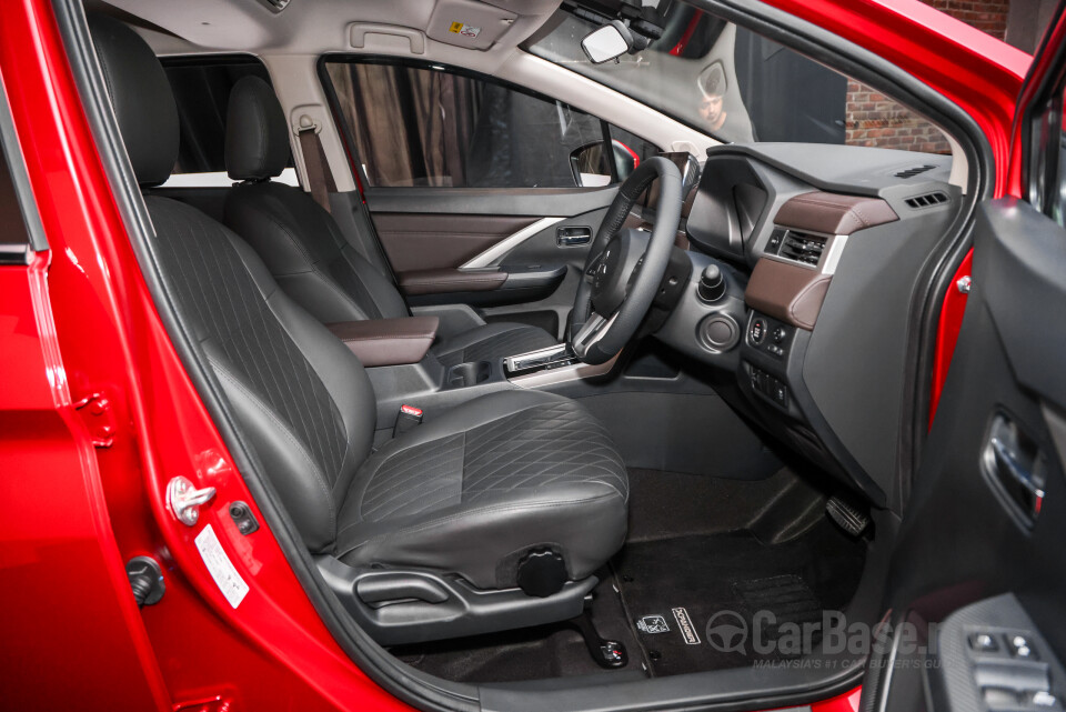 Mitsubishi Xpander NC2W (2024) Interior