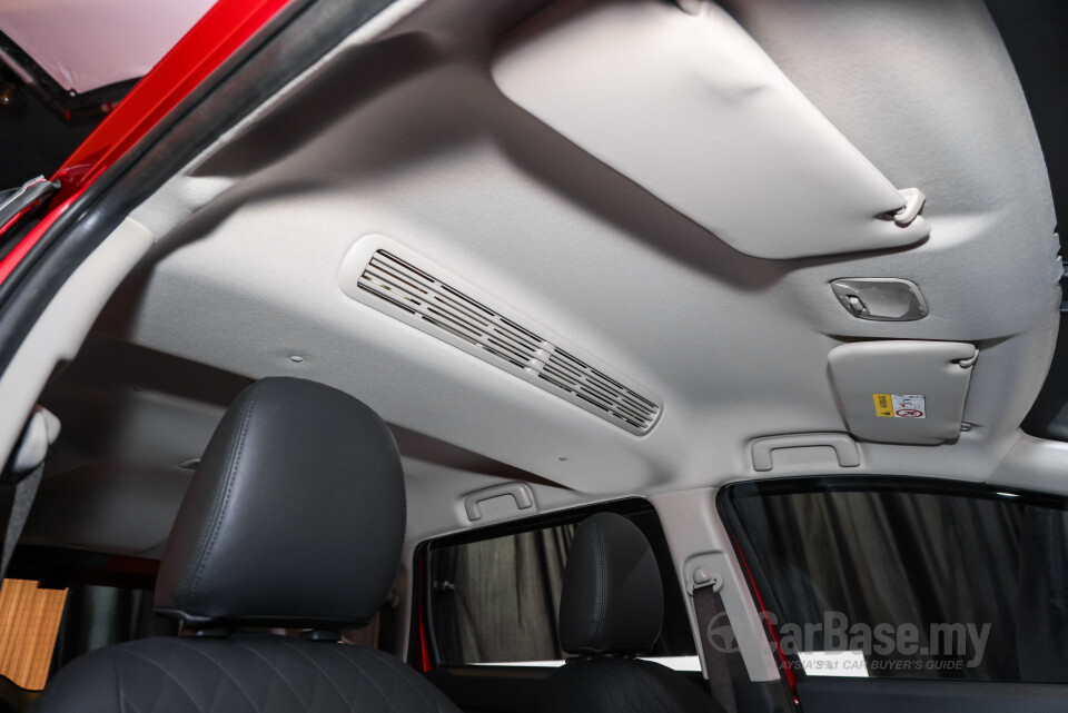 Mitsubishi Xpander NC2W (2024) Interior