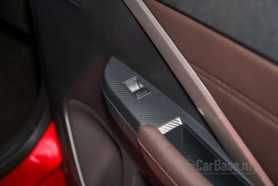 Mitsubishi Xpander NC2W (2024) Interior