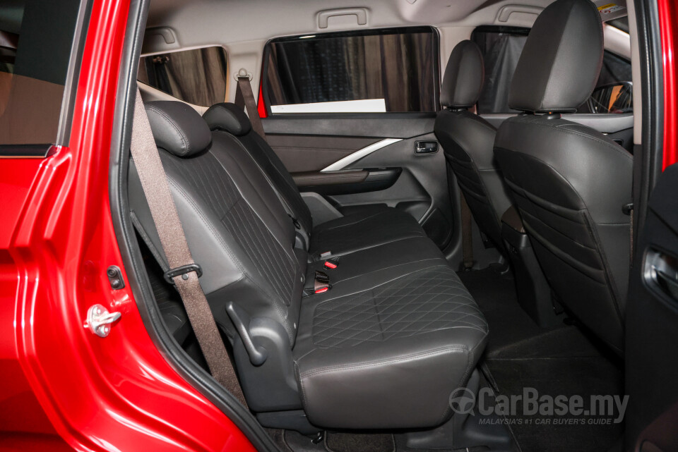 Mitsubishi Xpander NC2W (2024) Interior