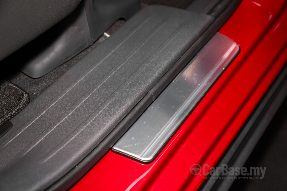 Mitsubishi Xpander NC2W (2024) Interior