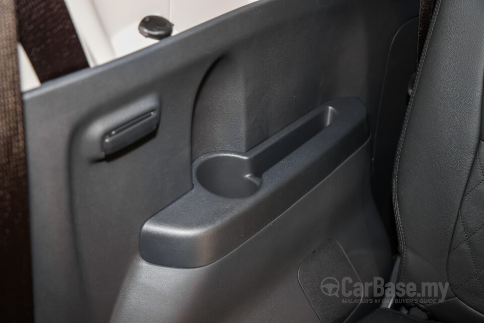 Mitsubishi Xpander NC2W (2024) Interior