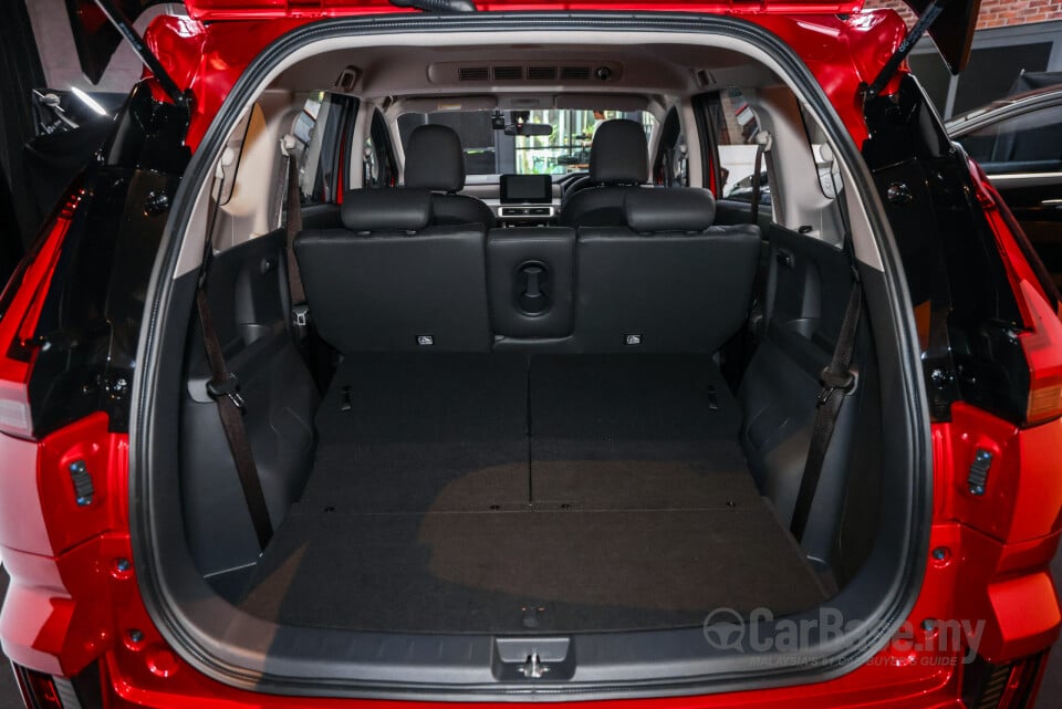 Mitsubishi Xpander NC2W (2024) Interior