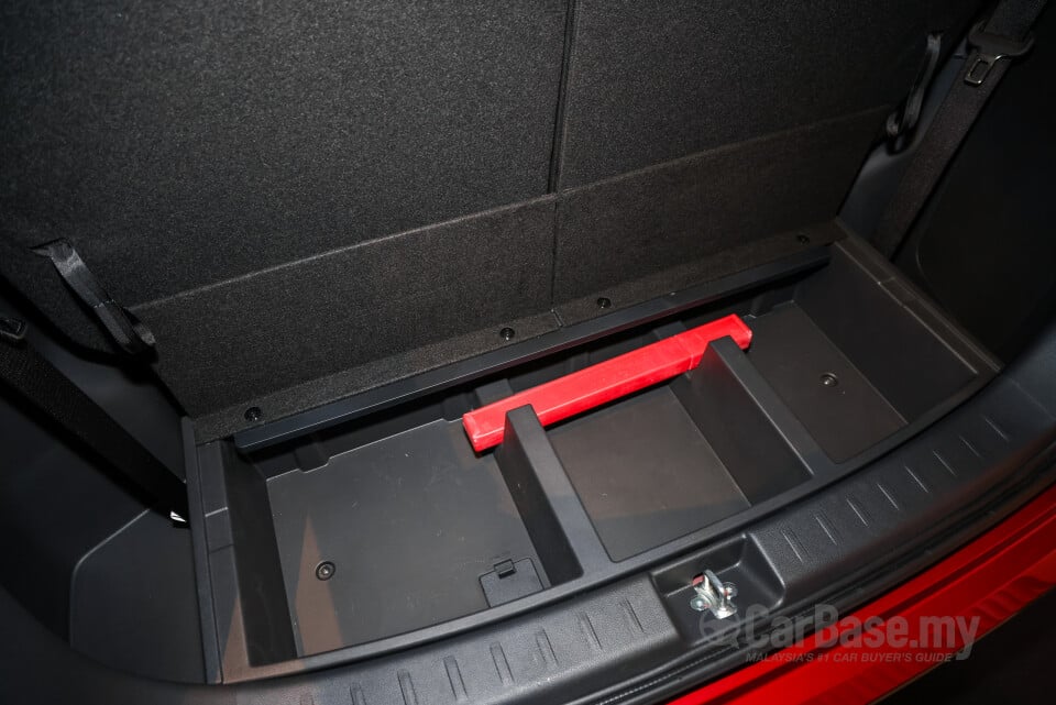 Mitsubishi Xpander NC2W (2024) Interior