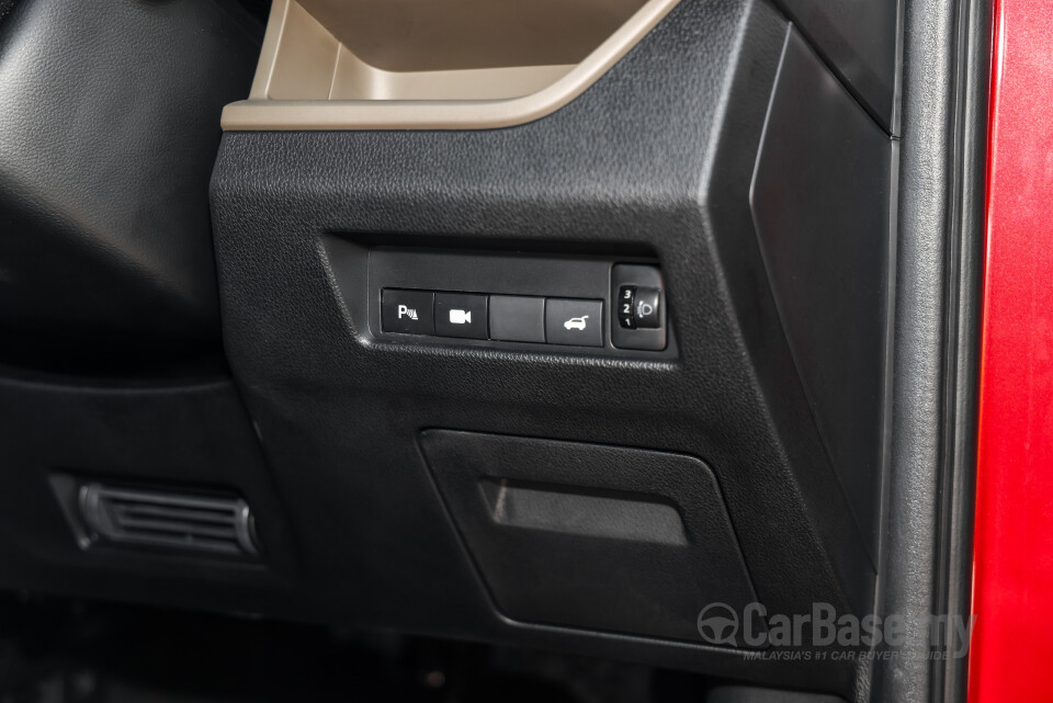 Mitsubishi Xforce GR1W (2026) Interior
