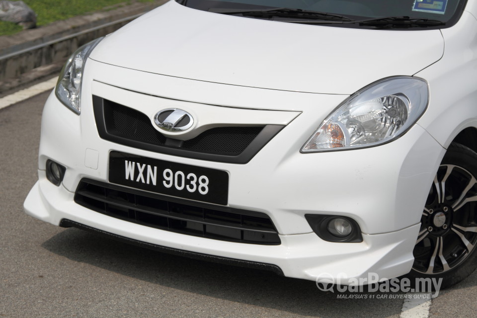 Nissan Almera N17 (2012) Exterior
