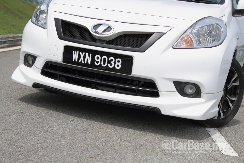 Nissan Almera N17 (2012) Exterior