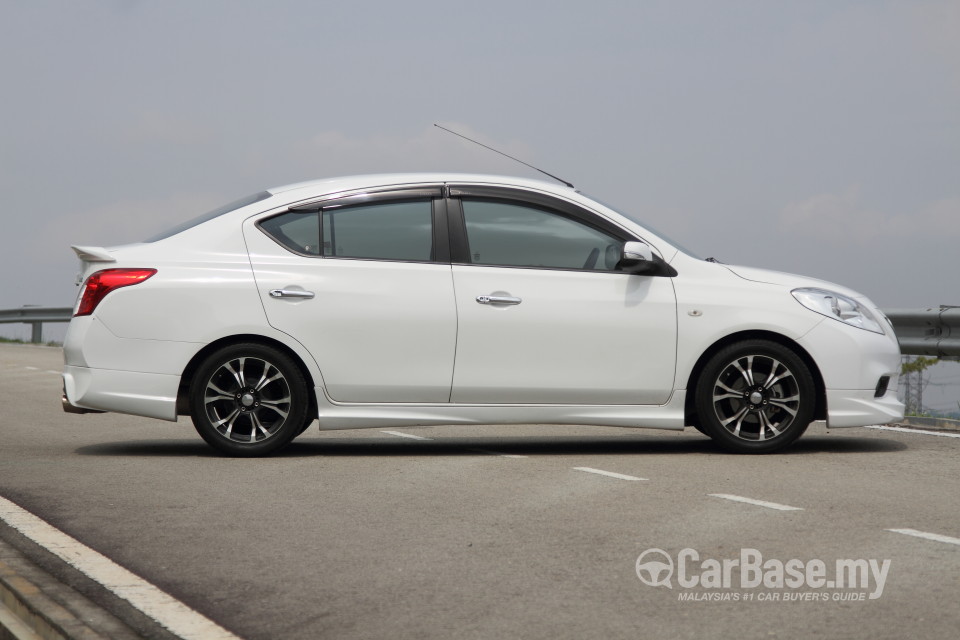 Nissan Almera N17 (2012) Exterior